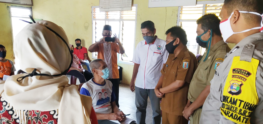 Penyaluran Bantuan Langsung Tunai Dana Desa (BLT-DD) Kampung Sukosari