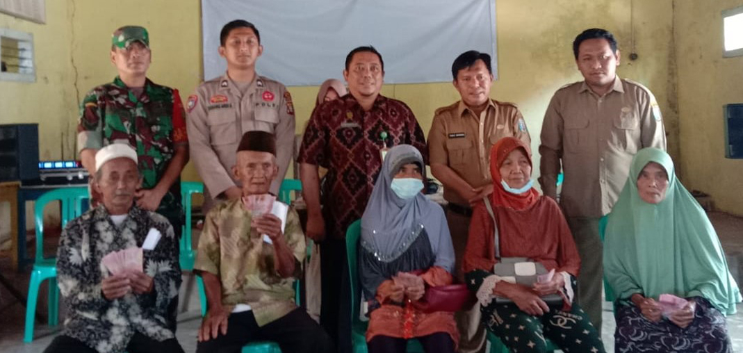 PEMKAM SUKOSARI BAGIKAN BLT TAHAP 3