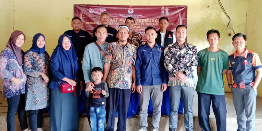 RAPAT PLENO TERBUKA REKAPITULASI DAFTAR PEMILIH